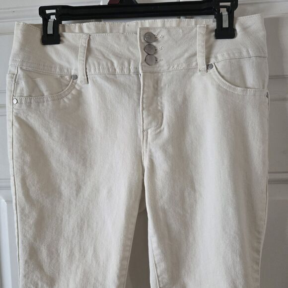 d.jeans Womens Off White Denim Stretchy Capris Sz 6 Mid Rise Triple Button Jeans - Picture 2 of 6